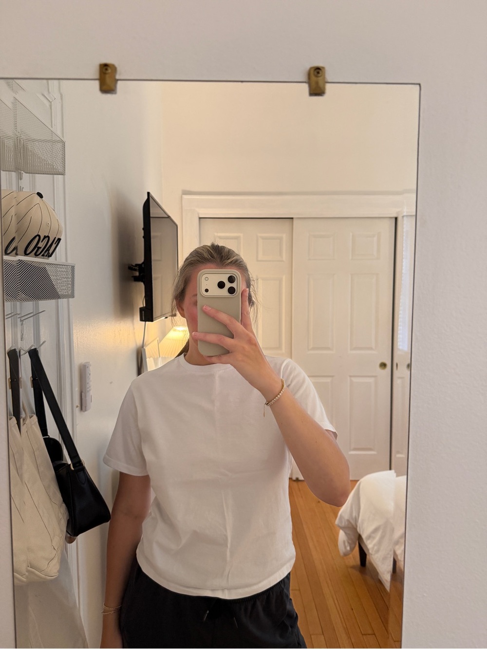 Classic White Crewneck Shirt - Clean Everyday Tee